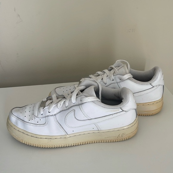 NIKE AIR FORCE 1 LOW WHITE YOUTH SHOES  SZ 6.5Y Women’s Size 8 - Picture 1 of 8